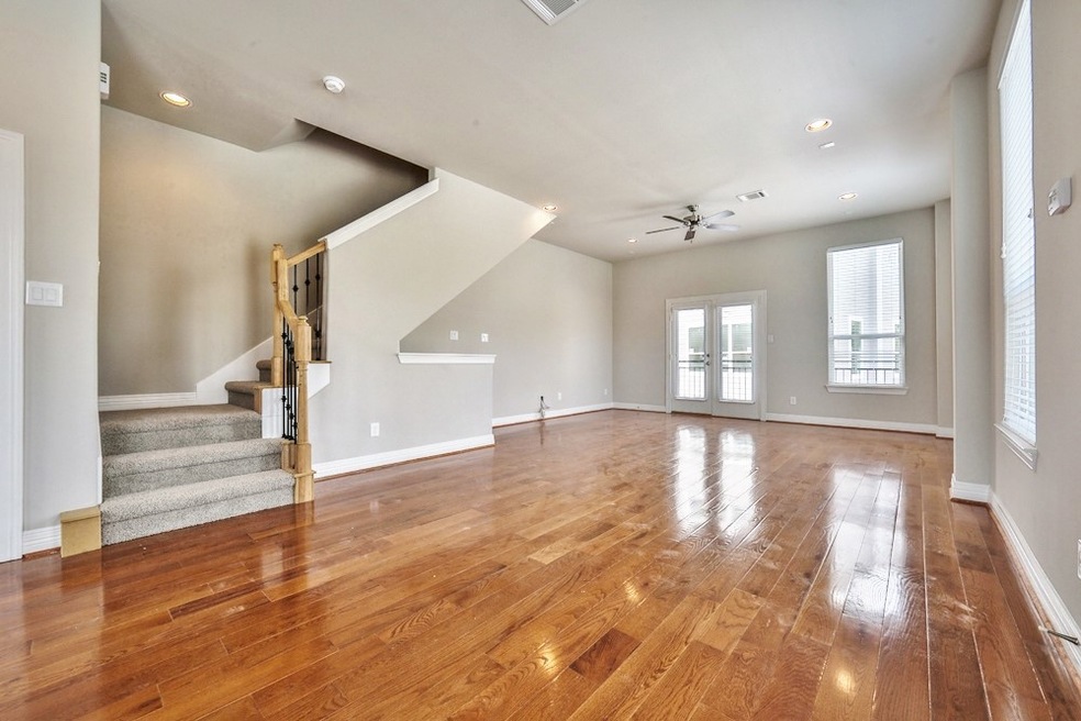 6625 unit A N Main St, Houston, TX 77008 - photo 1