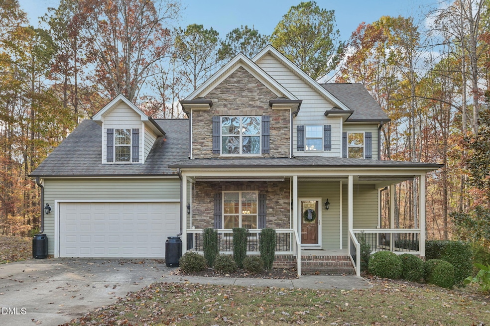 1-web-or-mls-Falcon Crest Ln-S1111-001