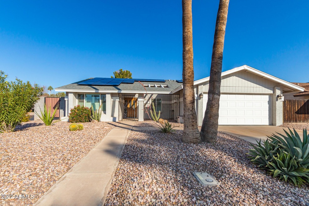 726 W Stottler Dr, Chandler, AZ 85225 - photo 1