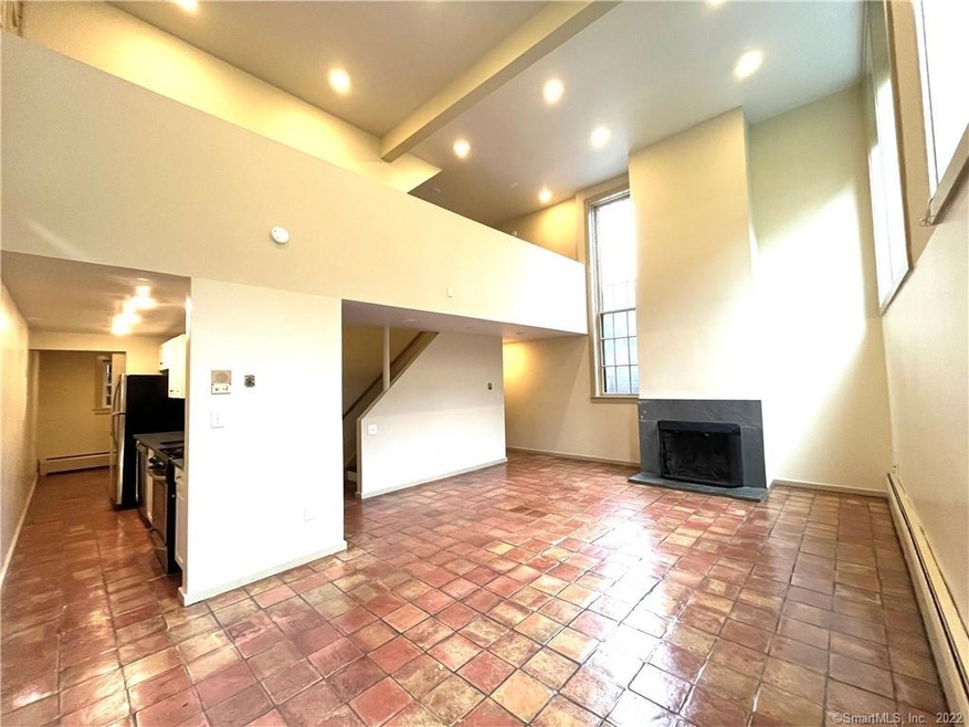 604 Chapel St unit 1R, New Haven, CT 06511 - photo 1