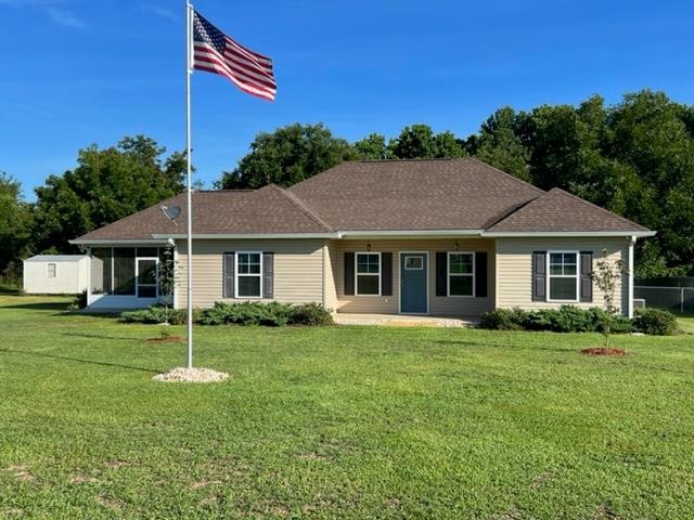 134 Grandview Cir, Douglas, GA 31535 - photo 1