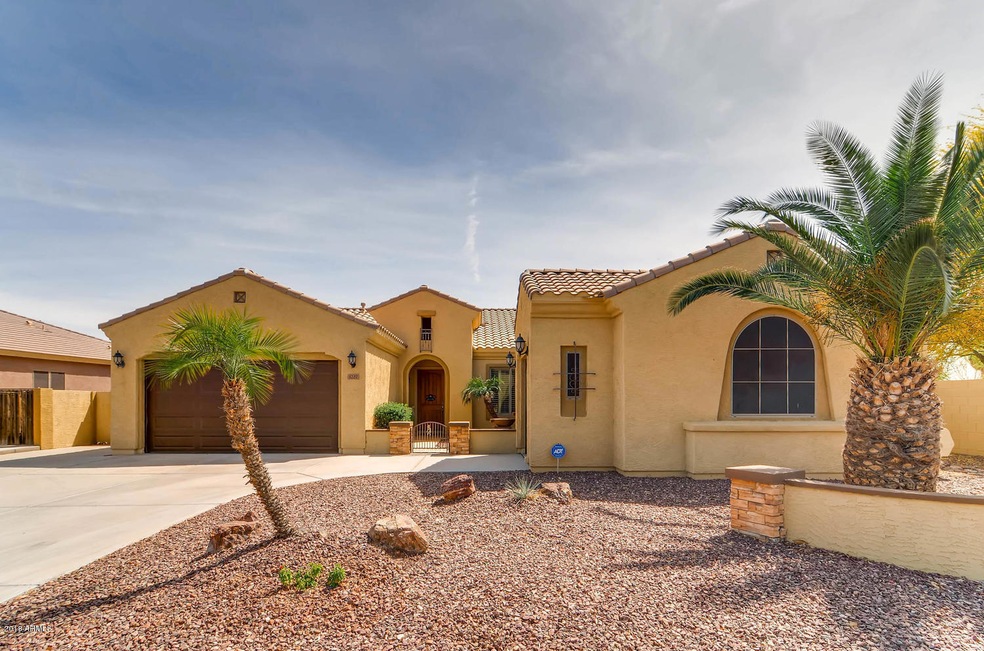 1227 E Raven Gilbert AZ 85297-large-001-