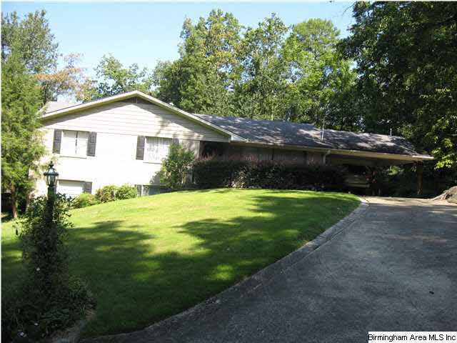 Beautiful brick home in Historic Roebuck Springs!