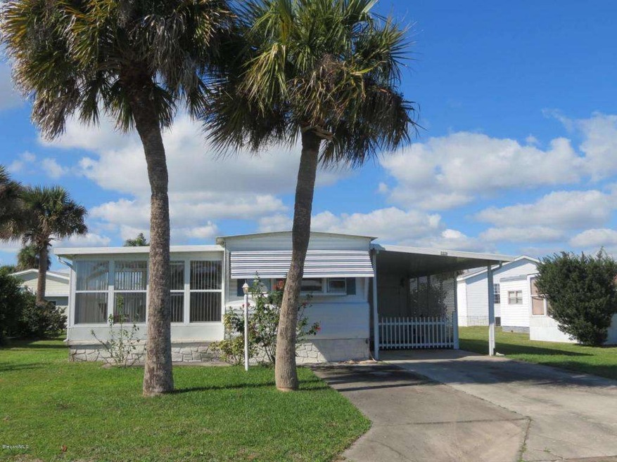 925 Hawthorn Cir 035