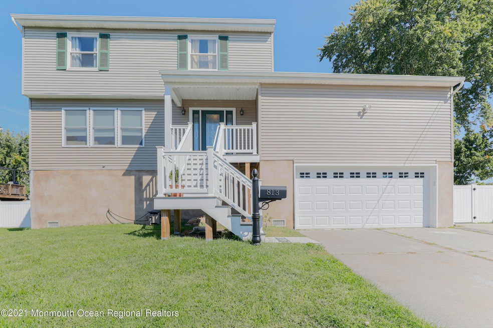 813 Center St, Union Beach, NJ 07735 - photo 1