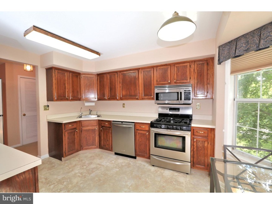 105 Claridge Ct unit 10, Princeton, NJ 08540 - photo 1