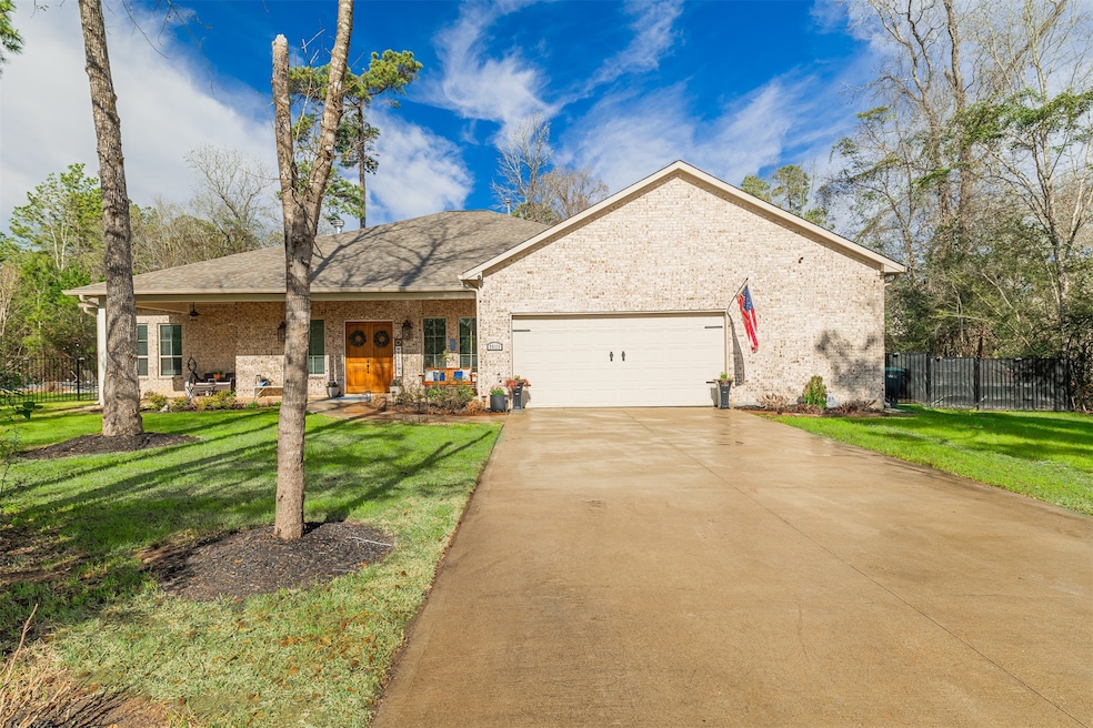25111 Ashley Trace, Tomball, TX 77375 - photo 1