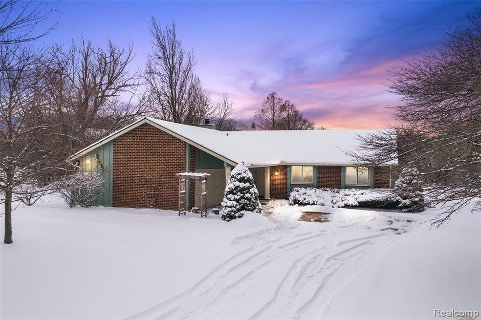 Welcome to 5823 Shillingham!