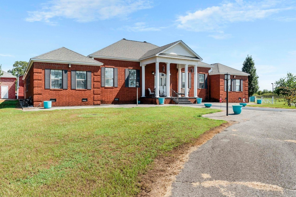 For Sale $589,000 • Co-Listing Agent