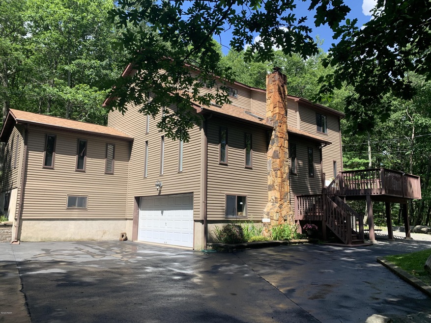 100 Concours Ln, Hawley, PA 18428 - photo 1