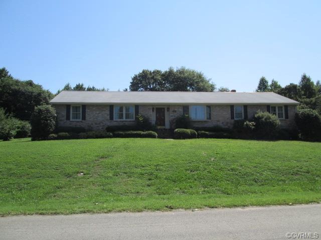 Beautiful Ranch style on Large lot