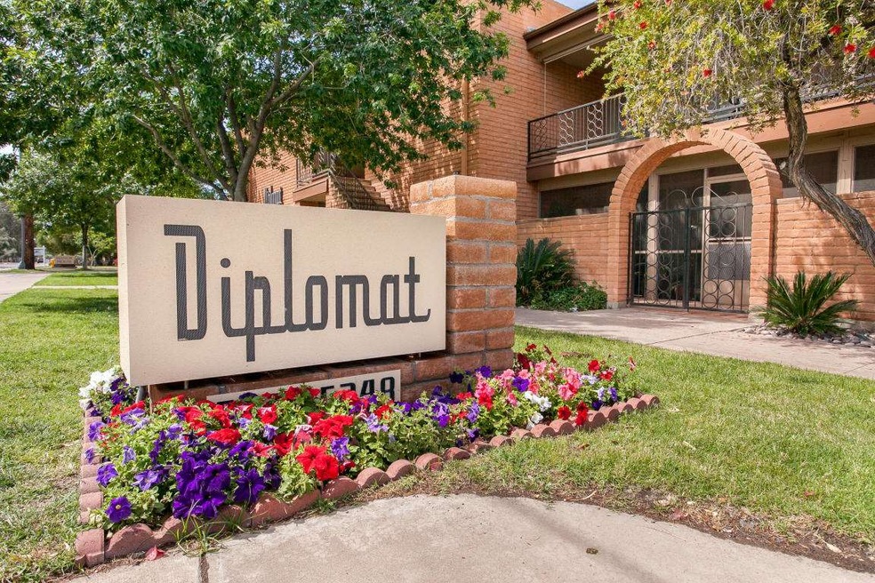Diplomat-1-2