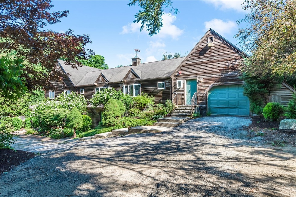 21 Shermantown Rd, Saunderstown, RI 02874 - photo 1