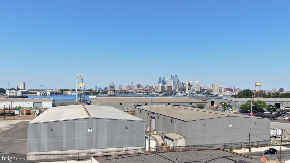 310 Pine St, Camden, NJ 08103 - photo 1