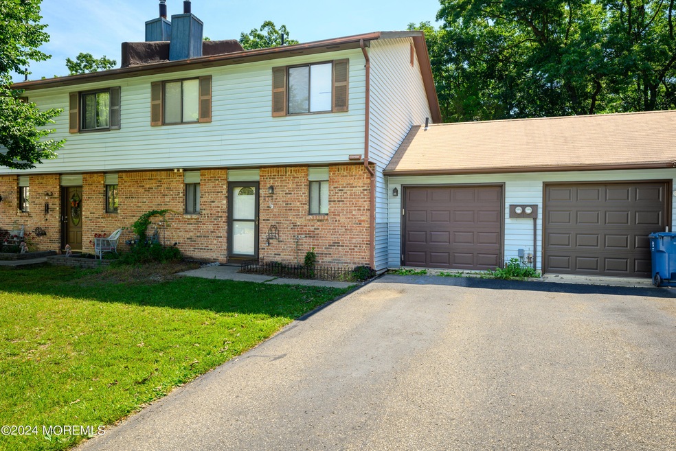 3 Wren Way unit 1000, Howell, NJ 07731 - photo 1