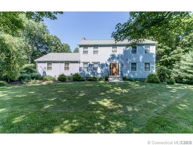 535 Elm St, Monroe, CT 06468 - photo 1