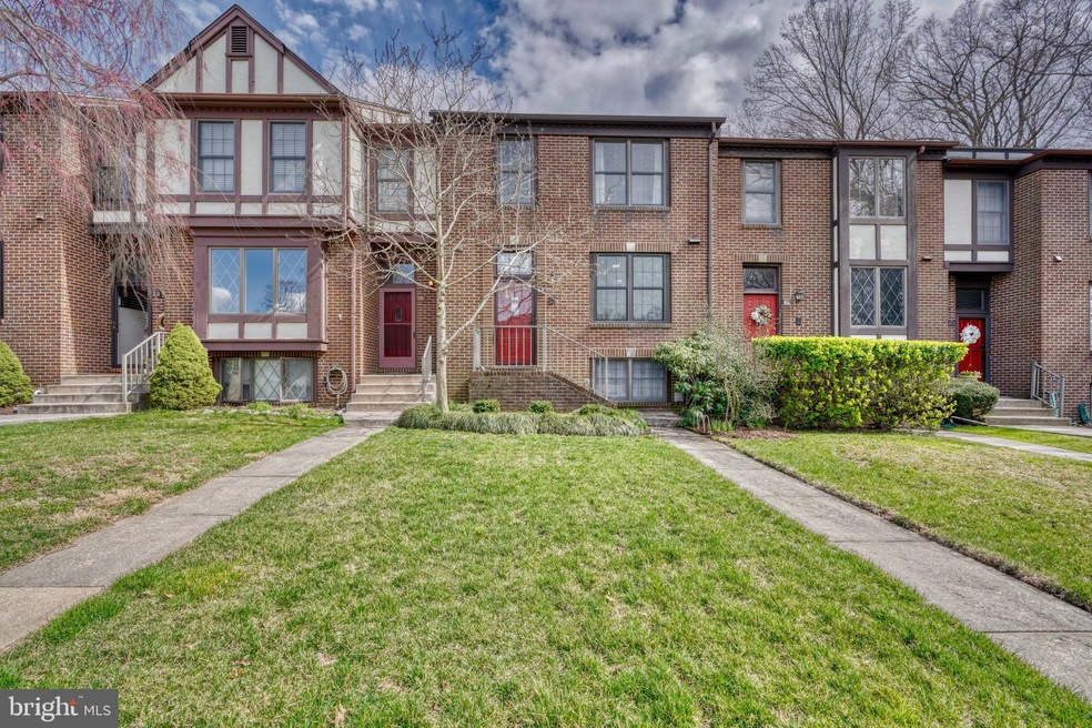 68 Tudor Ct, Lutherville Timonium, MD 21093 - photo 1