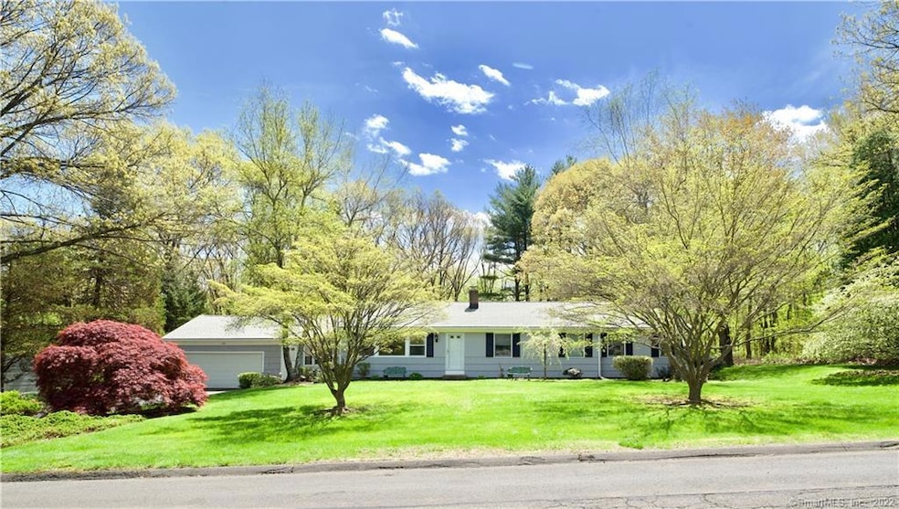 23 Laurie Rd, Trumbull, CT 06611 - photo 1