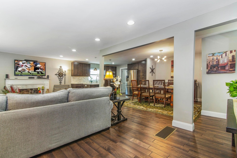 Open 1st Floor