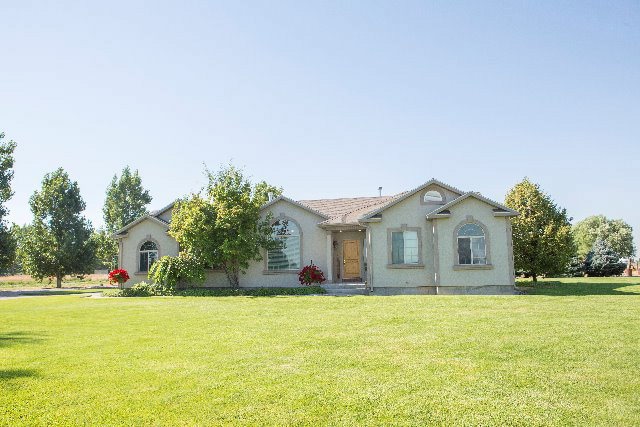 773 W 100 N, Blackfoot, ID 83221 - photo 1