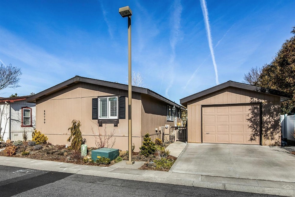 20744 Valentine St, Bend, OR 97701 - photo 1