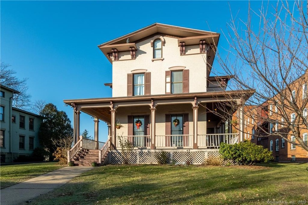 27 Charter Oak Place unit A, Hartford, CT 06106 - photo 1