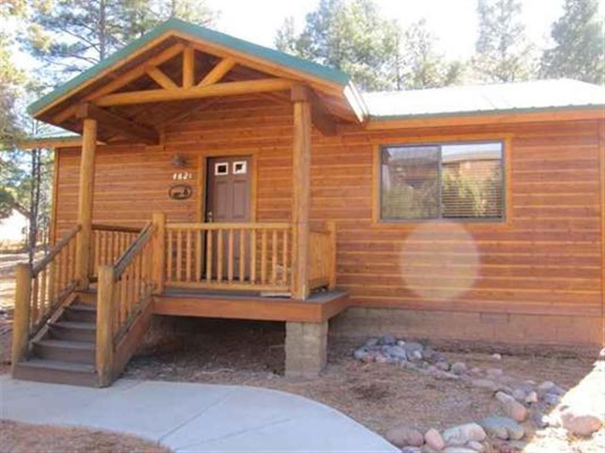 4821 W Cottage Loop unit Bison Ridge - Cottag, Show Low, AZ 85901 - photo 1