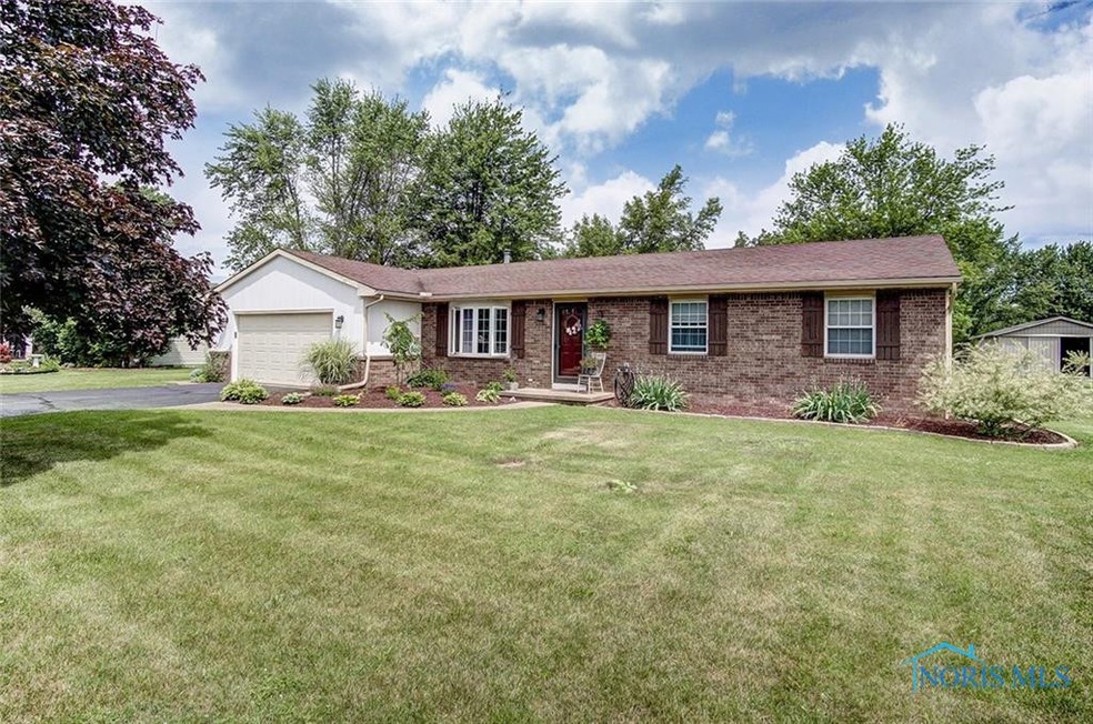 23115 W Winfield Dr, Genoa, OH 43430 - photo 1