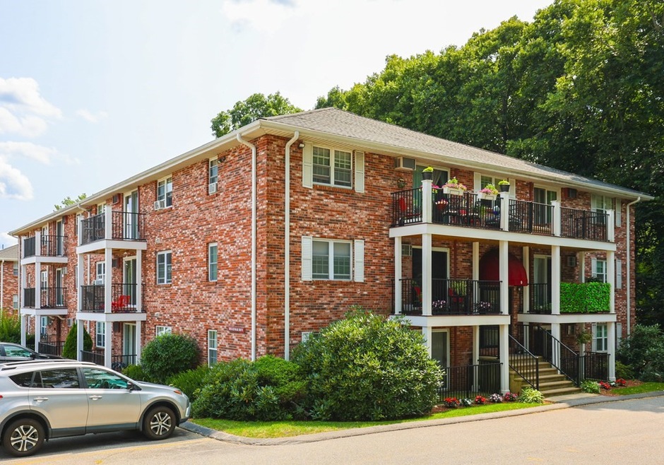 9 Kenmar Dr unit 19, Billerica, MA 01821 - photo 1