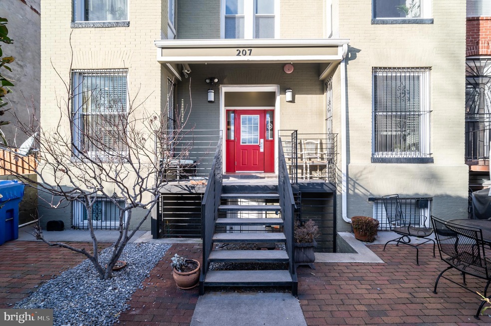 207 R St NW unit 5, Washington, DC 20001 - photo 1