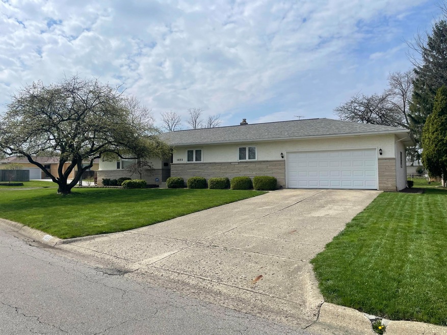 1033 Bronwyn Ave, Columbus, OH 43204 - photo 1