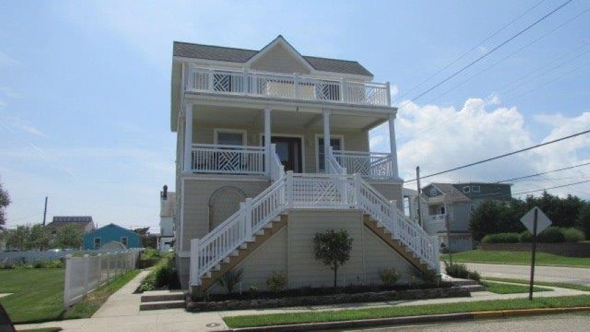 401 S Commonwealth Ave, Strathmere, NJ 08248 - photo 1