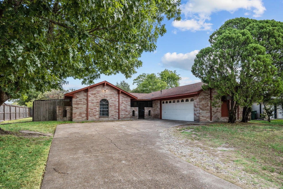 7722 Battlewood Dr, Houston, TX 77040 - photo 1