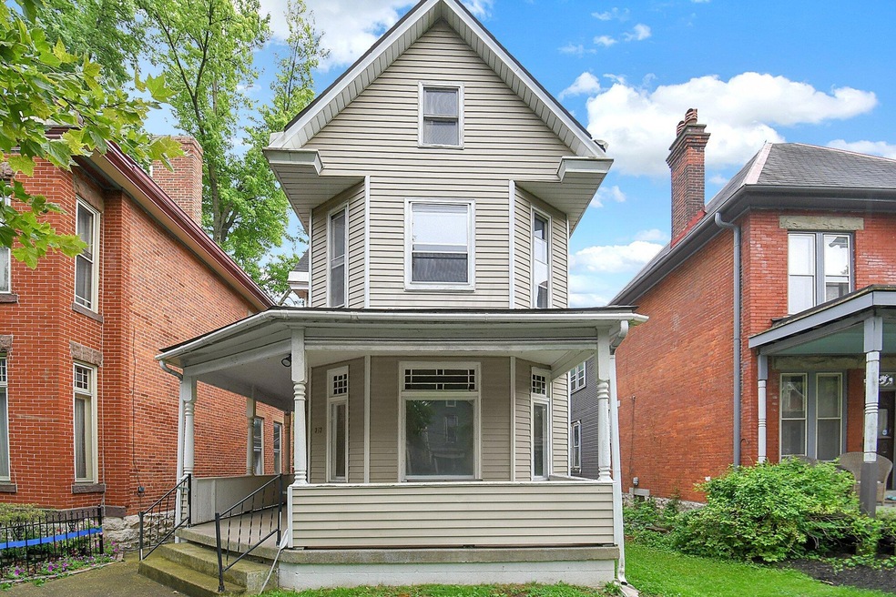 313 W 1ST AVE