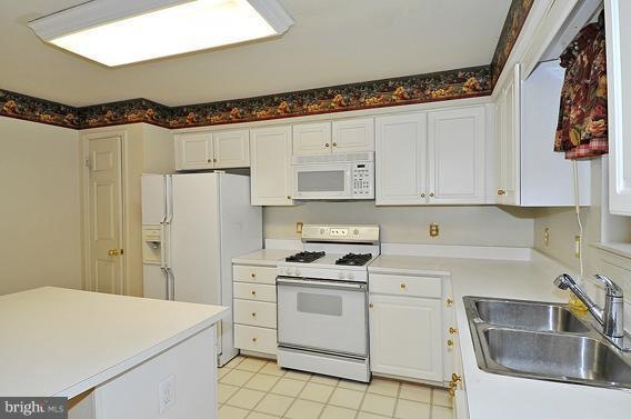 9534 Georgian Way, Owings Mills, MD 21117 - photo 1