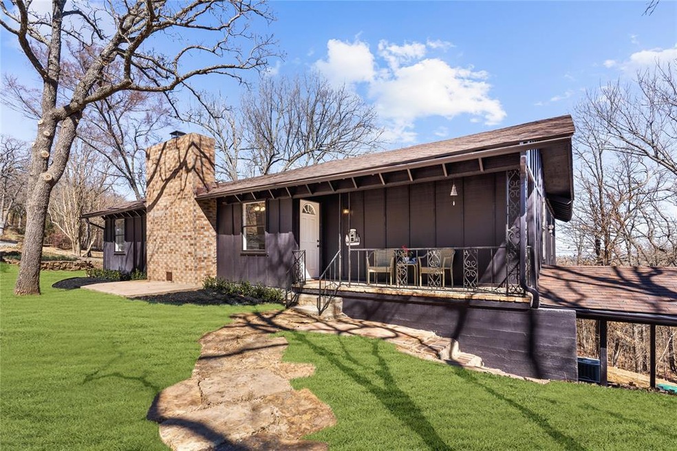 150 Don St, Pottsboro, TX 75076 - photo 1