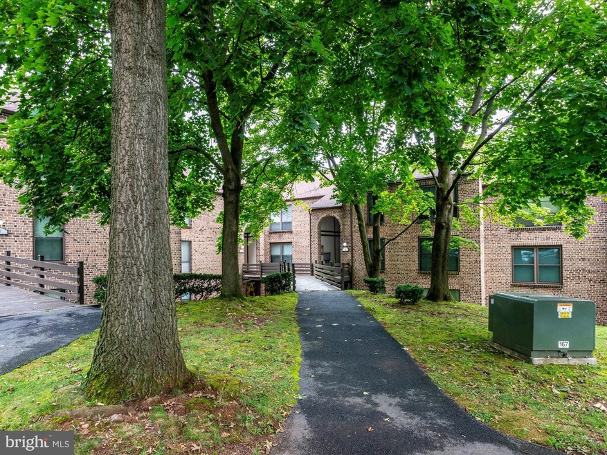 11D Fairway Rd, Reading, PA 19607 - photo 1