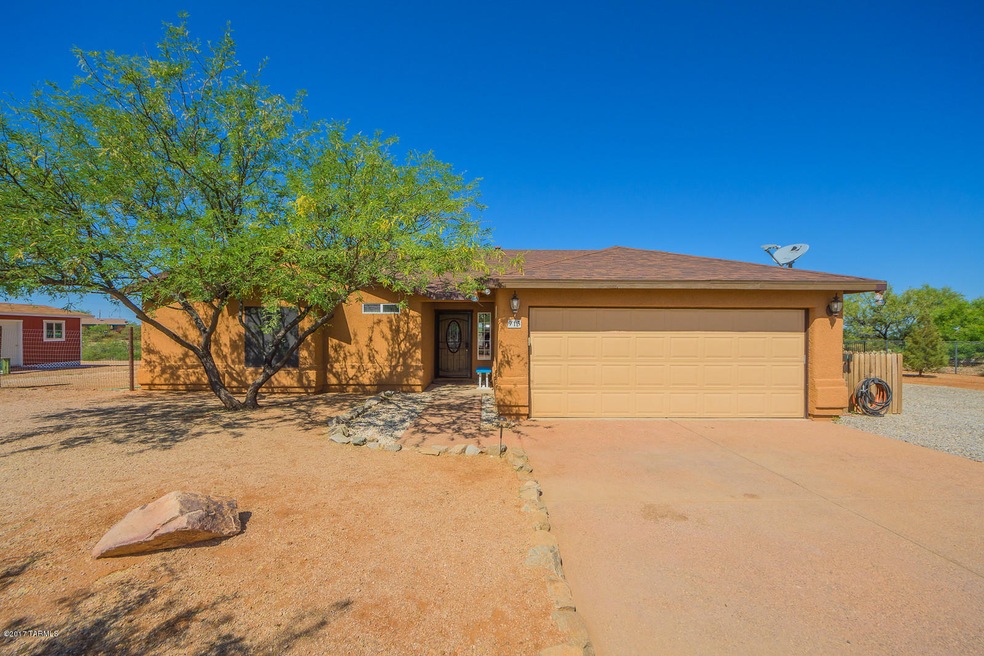 913 N Solar Place, Vail, AZ 85641 - photo 1