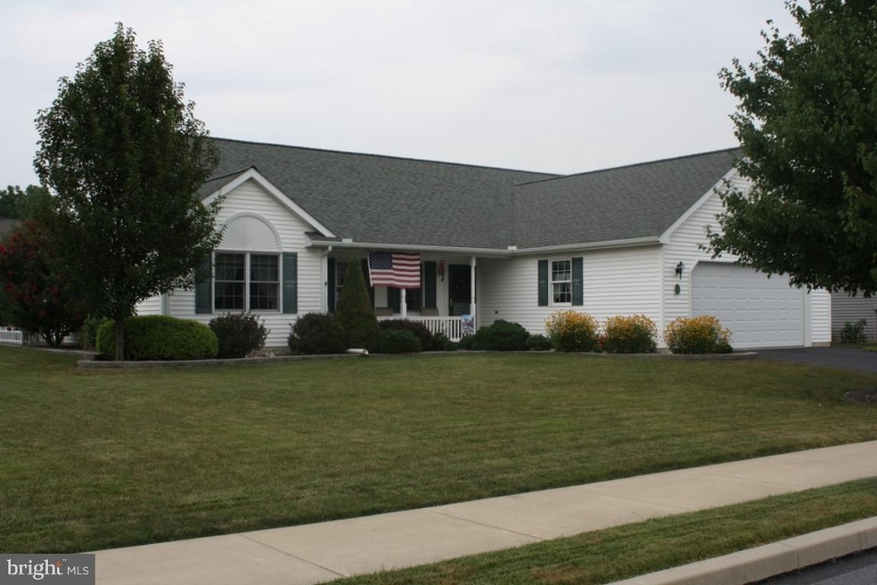 1 Rosemont Dr, Myerstown, PA 17067 - photo 1