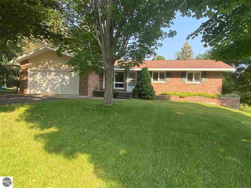Sold $352,000