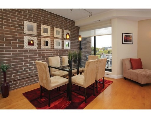 1856 Beacon St unit PHF, Brookline, MA 02445 - photo 1