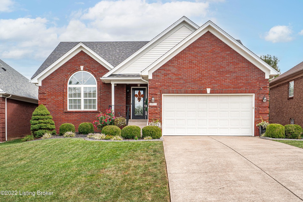 6923 Catalpa Springs Dr, Louisville, KY 40228 - photo 1