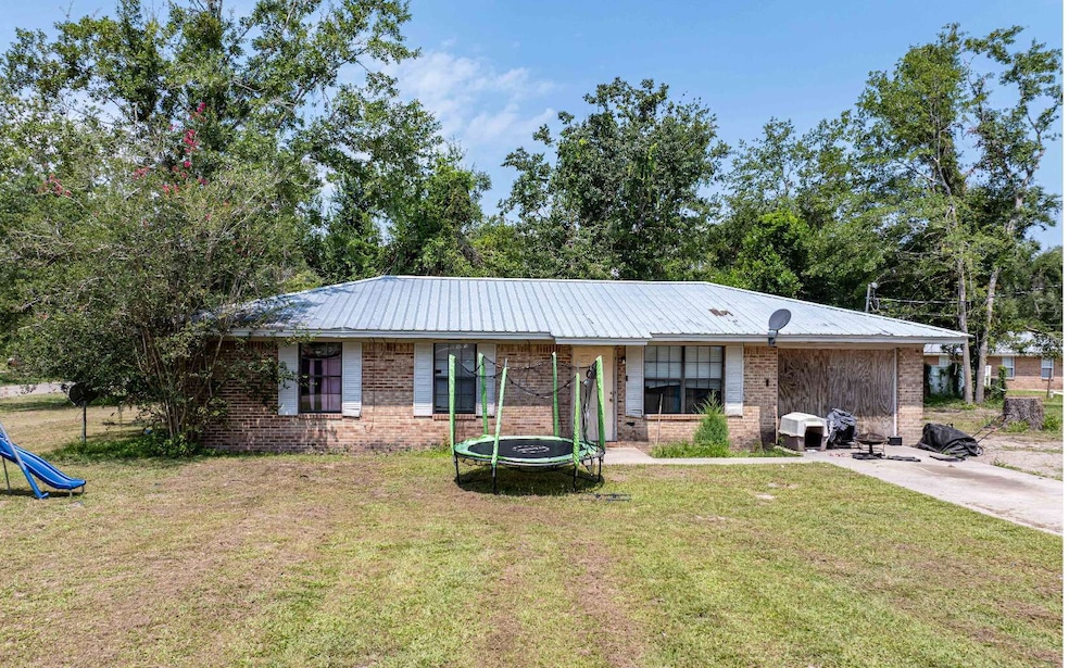 109 El Dorado Dr, Perry, FL 32347 - photo 1