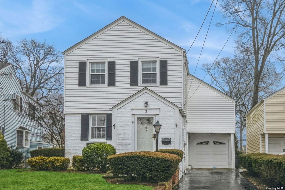 3 Gotham St, Valley Stream, NY 11581 - photo 1