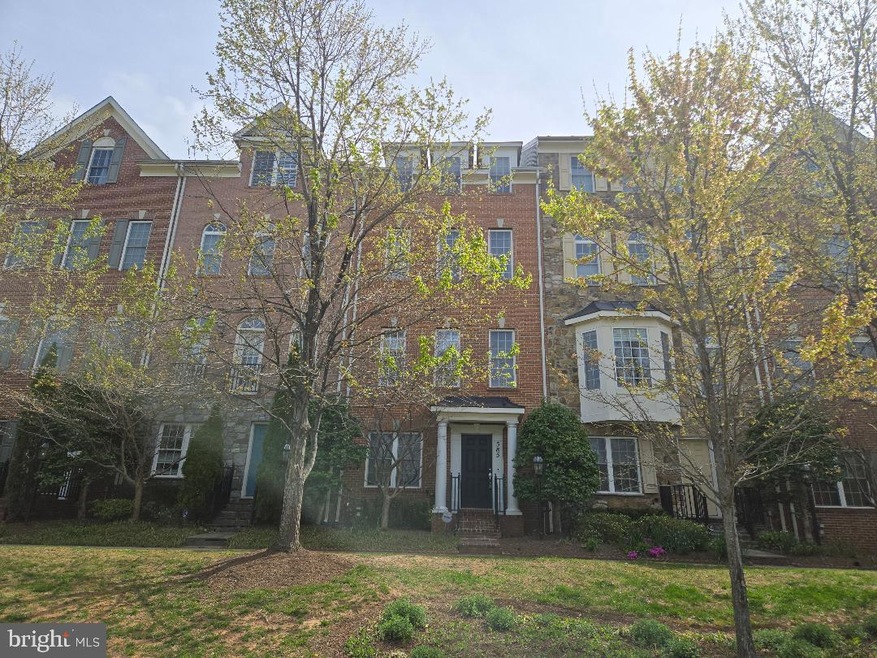 585 Cedar Spring St, Gaithersburg, MD 20877 - photo 1