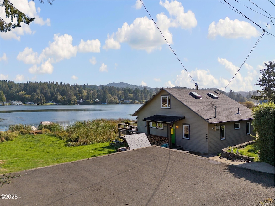 4692 NE I Ave, Neotsu, OR 97364 - photo 1