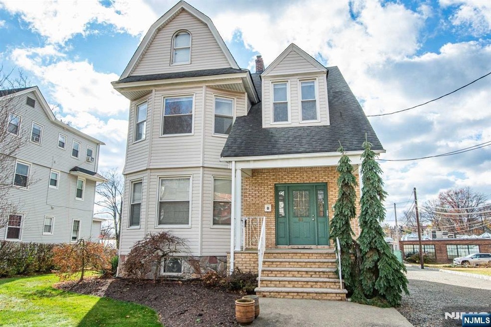 51 Walnut St unit 2, Montclair, NJ 07042 - photo 1