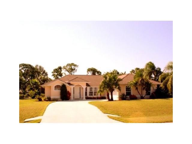 117 Dickens Ave, Sebastian, FL 32958 - photo 1