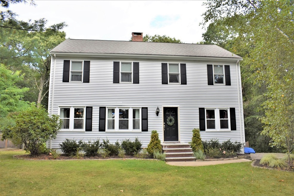 10 Wycliffe St, East Weymouth, MA 02189 - photo 1