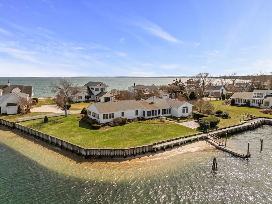 855 Old Salt Rd, Mattituck, NY 11952 - photo 1